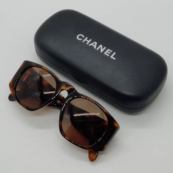 ❌SOLD❌ CHANEL Acetate Quilted CC Sunglasses Tortoise - Picture 9 of 9